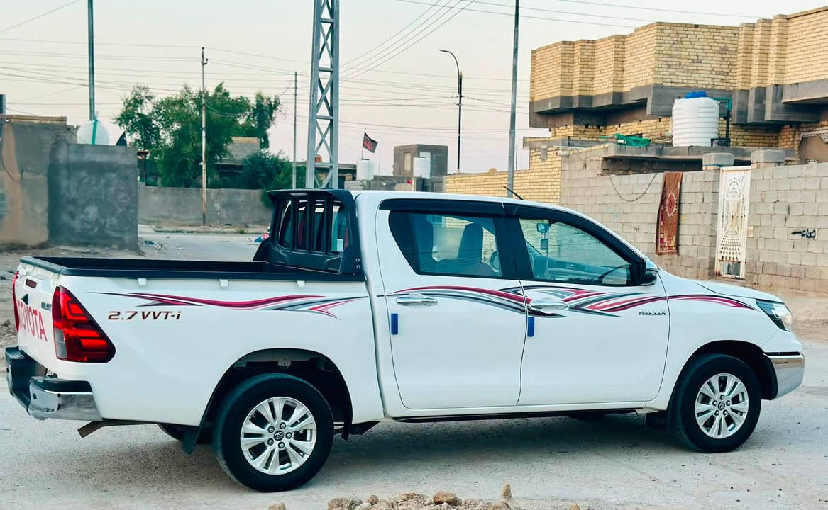 فلاونزه 2022 كويتي مكفولة كفالة عامه كير عادي السياره مفروشه جلد تحكم جيهتين شاشه وكامره وسبايدر ماشيه 100 الف رقم بصره بسمي السعر220 وبيهه مجال
***********
***********
