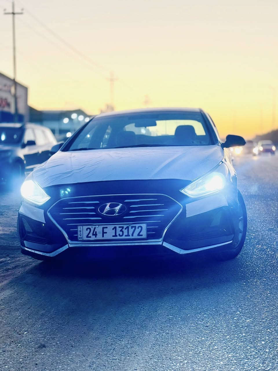 السلام عليكم سعر بلاش بلاش
للبيع سوناتا 2018 الشكل جديد وارد امريكي صور امريكا مرفوقه داخل المنشور  الاون اسود حدثه من امريكا خشم جاملغ الأمامي فقط بدون دواخل باقي تفاصيل بل فيديو داخل المنشور   
كامره دواره 
حساس خلفي + جرس تحذير 
شاشه كبيره بلادي 
ويل 17 +تخم تاير 
محرك 2400  بلادي بدون دونز او تنقيص او تبخير 
حداديه فول 
رقم جديد تحويل مباشر او وكاله حسب طلب 
تبريد ثلج 
تحكمات ستيرن 
مثبت سرعه  
مكاني بابل-الحله 
سعر 127 
لاستفسار:***********
