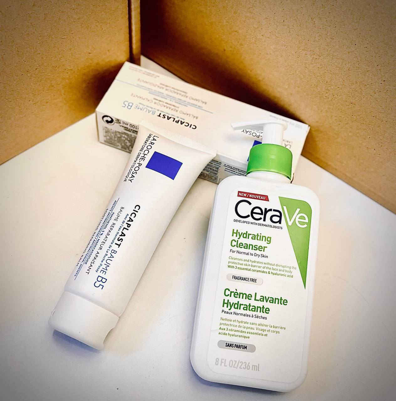 لاصحاب البشرة الجافة جبتلكم عرض 😍🔥غسول ومرطب مرمم سيكا

💚غسول سيرافي البشرة جافة 💚💚💁🏻‍♀️
كل غسولات سيرافي تحتوي على ثلاثة انواع من السيرامايد والهايلورونيك اسيد لحماية حاجز البشرة والحفاظ على الرطوبة. لكن اكيد كل غسول فيه مكونات ثانية تستهدف نوع معين من البشرة ومشاكله

     LA - Roche #  cicaplast - Baume -b5 
كريم سيكا بلاست من لاروش بوزيه الفرنسية     💙💙 

الآن متوفرة في الدولية      😍😍 
✅       لإصلاح وتهدئة وحماية البشرة المتهيجة  
( التهيج  ، التشققات  ،  البقع الخشنة  )   
✅    يستعمل لحماية البشرة من الجفاف والطفح
✅    ترميم البشرة وحمايتها من الجفاف ، مابعد الليزر والتقشير
#توصيل الكافه #المحافضات #العراق


**إذا كنت صاحب هذا الإعلان وتريد حذفه لأي سبب، رجاءا أرسل رسالة إلى الدعم الفني**