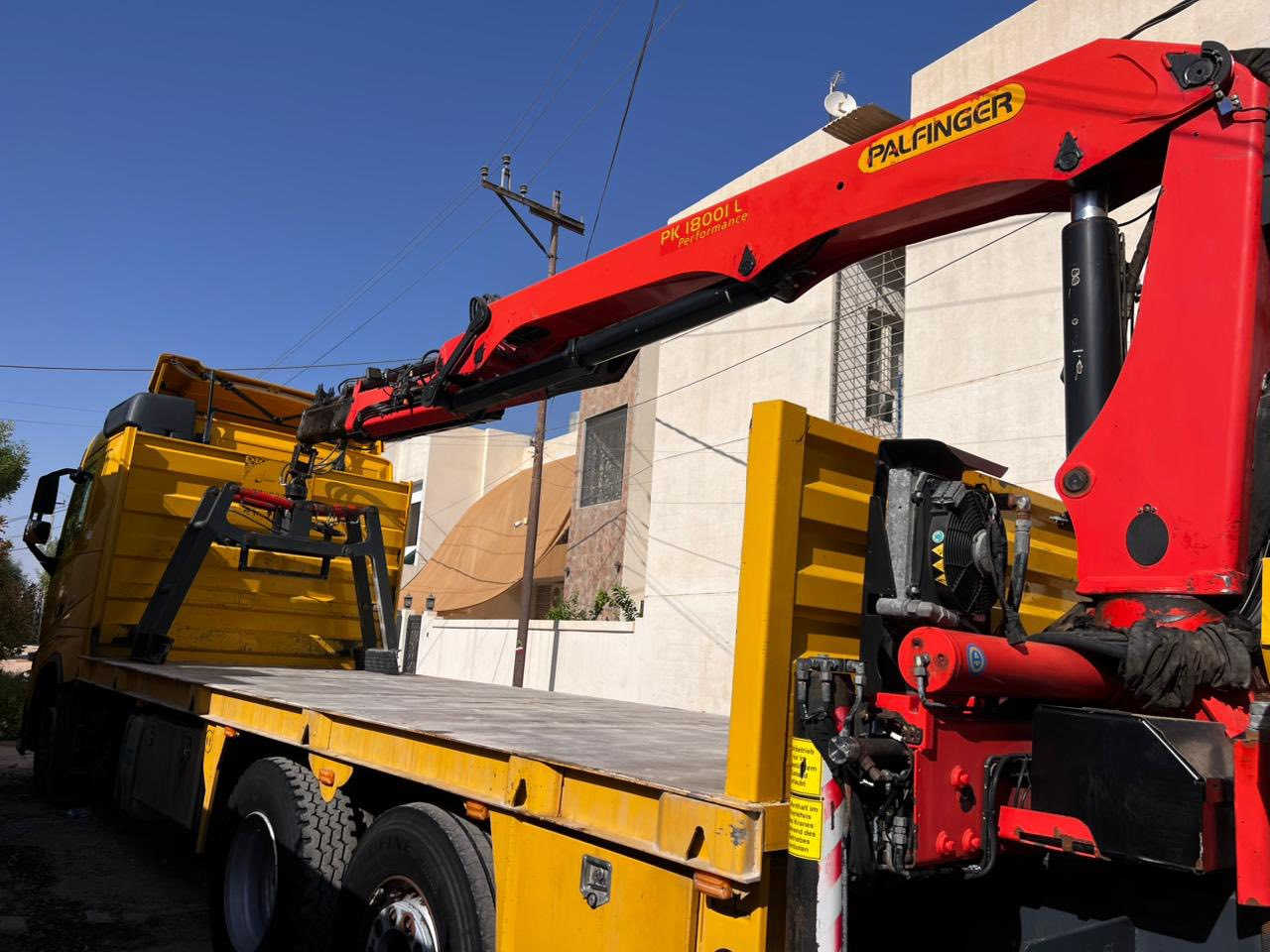 سياره فالفو وحش موديل 2016 حجم سيارة 460 كرين فافنكر 2016حجم  18نيفر حفاره سياره مكفوله من الدعاميه لدعاميه تخم تاير جديد سيارة زيرو  الاتصال والاستفسار ***********
