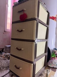 للبيع • خزائن • أثاث