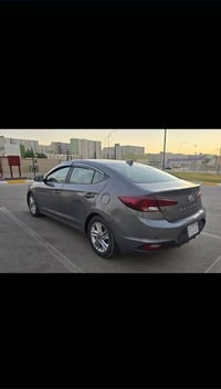 Hyundai Elantra 2020 sel 2020 هيونداي النترا امريكي السياره رقم معوقين...