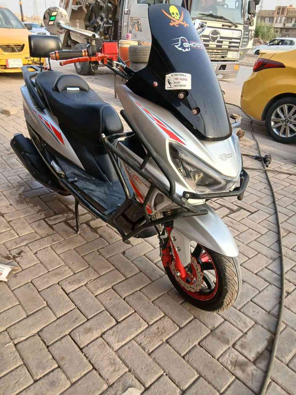 لبيع دراجه سترونك ما مفتوحه كل نقص ما بيها مديل ٢٤ الديوانيه مركزي ستفسار ***********
