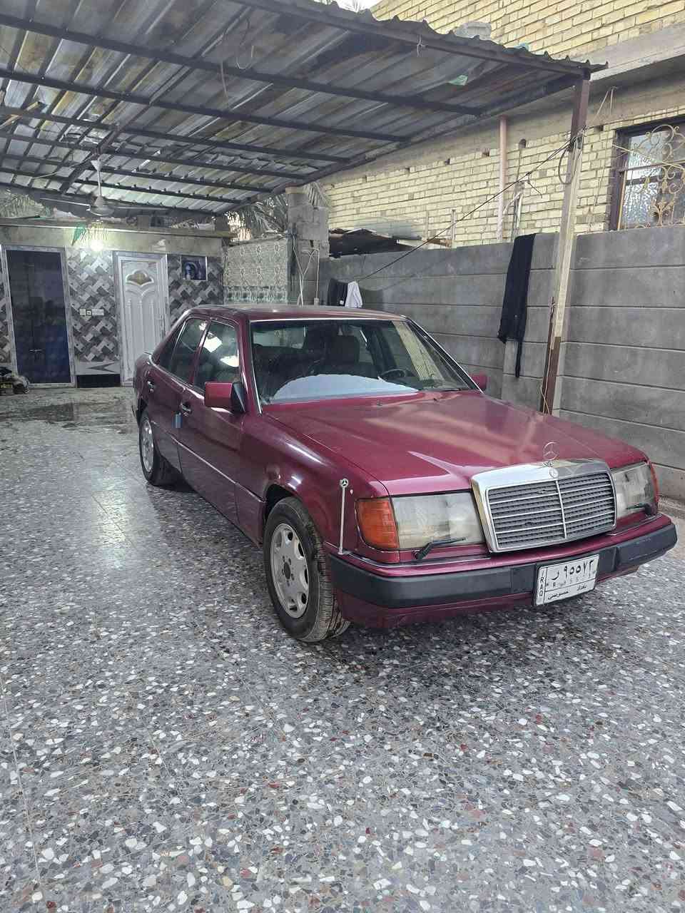 سلام عليكم.  مارسدس موديل 1990 رقم بغداد سنويه ل 27 سعر 55 وبيها مجال العنوان كربلا للاستفسار ***********
