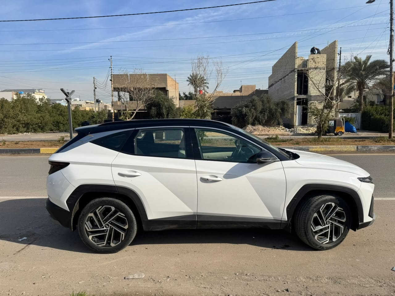 توسان موديل 2025 كامل مواصفات تو كلر السيارة أخت الزيرو استخدام شخصي على وضع الشركة مكفولة كفالة عامة ماشيه 28 ألف *********** 
السعر 235$
