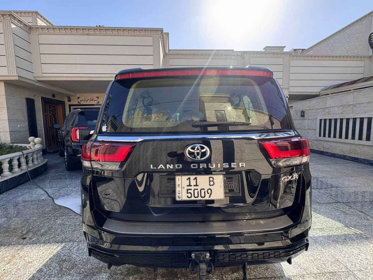 للبيع لاندكروزر 2024 مغلفه PPF من زيرو ✅ ✅ 

لاندكروز GXR limited 

بريم اصلية باب اول بلادي

موديل 2024 

ماشية 27الف 

رقم بغداد بأسمي 

تحويل شوكت ميعجبك السيارة 

فول 1/1 والسيارة مكفولة

 من البارد والدبل كود والفتح 

والسيارة جديدة جداً وبحالة الوكالة حته كاعياتهه بعدهي بل جيس 

السعر اتصل وادلل

مكان السيارة بغداد الحبيبيه

رقمي *********** بغداد, العراق
