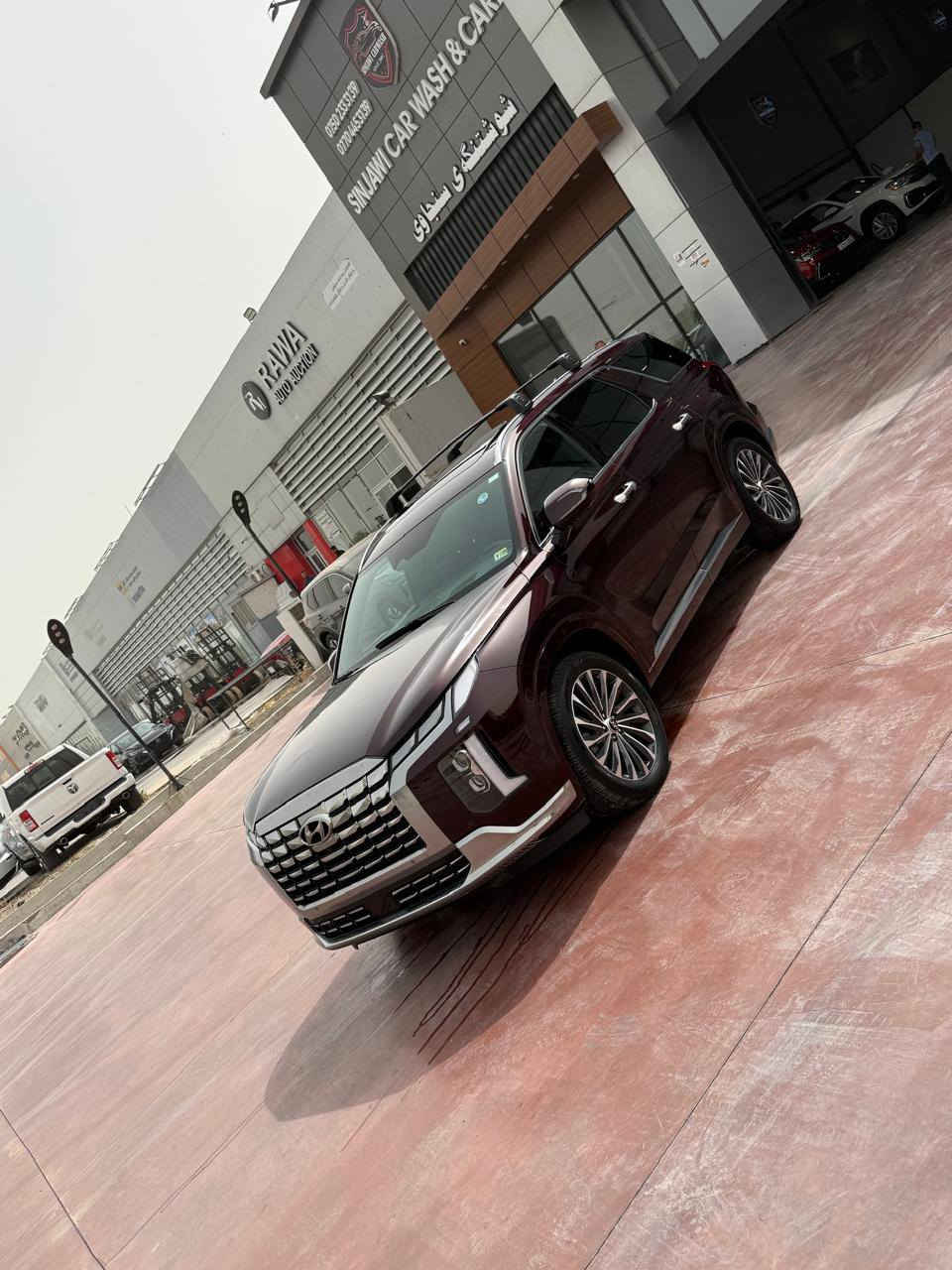 السلام عليكم
(بالسايد2023 امريكي) كرزي حادثها جدا بسيط لغد دعامية جهة اليمين بدون ايرباك
فول مواصفات اعلى فئه بيهن كالكرافي
- رقم اربيل 
- شاشة عرض(داتا شو)
- المحرك3/800     <كير ومحرك مكفول
- بانوراما سقف 
-فتحة سقف عدد ٢
-سماعات من شركة هارمن كاردن  
-رادار امامي  + خلفي+رادار جانبي  
-حساسات امامي + خلفي 
-  كامرات عدد5  360 درجة  
-  كشنات كهربائي تدفئة وتبريد خزن ميموري 
- كشنات جلد اابيض ملكي+٧ راكب قلاب كهرابائي 
- انارة داخليه (محيطيه) + انارة دشبول لد 
- بردات جانبية
- تبريد مركزي امامي + خلفي منفصل التحكم
-تحكم ستيرن + شفتات
- تدفئة ستيرن 
- مرايا هيتر + تعتيم 
- صندوق كهربائي شفط
- وضعيات قيادة  
- ويل كب حجم  ٢٠ 
- اوتو هولد + نقطة عمياء 
- سايد بريك بصمة + مثبت سرعة
- شحن لاسلكي 
- إشارات بالمرايا  + إشارات جانبيه
- اوتو بريك 
- تحديد مسار
-شاشة ديجتال كبيرة
-تشغيل عن بعد وتحريك ذاتي
داخل كنتارا
- نظام مانع انزلاق 
- نظام نزول منحدرات 
كشنات Vip منفصل 
والكثير من المواصفات لم تذكر بعد .
تلفون ***********
