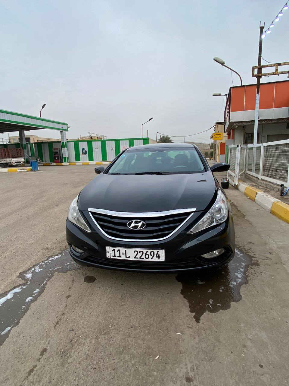 يالله السلام عليكم 
البيع هونداي سوناتا ٢٠١١ امريكي
كير مكينه حداديه تخم تاير جديد كهربائيات كوله كامله تبريد ثالج    السياره خير من يم الله جاهزه بيهاحدثها جملغ امامي والباب مصبوغه عام
اثر جراد رقم بغداد تحويل مباشر بسمنه
المكان بغداد الدوره
السعر ٨٨ وبيها مجال قليل
***********
