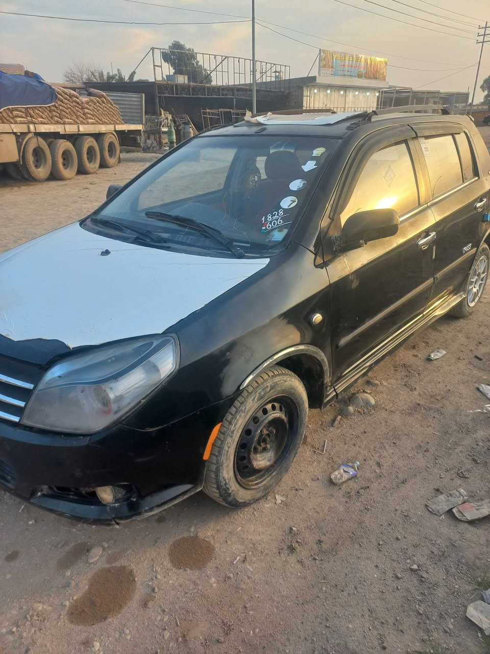 السلام عليكم.. ورحمة الله وبركاته

شيري فلاوين موديل 2013 .. 
كهربائيات ومكينه وكير مكفولات 
دواخل جديدة 
مكان السياره تكريت 
السعر 25
 رقمي ***********
