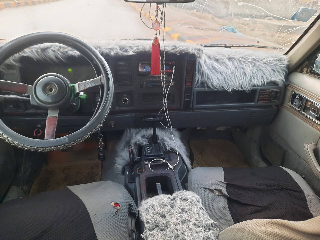 جيب شيروكي موديل 91 رقم بغداد مشروع وطني مكينه وكير جدد في فيتي كهربائيات كلها شغاله جام كهربائي يصعد وينزل تتقفل سنتر لوك بالريموت تخم تاير جديد حداديه خير من الله سياره جاهزه كل نقص ما بيها سعر 35 وبيها مجال قليل مكاني ناصريه مركز المدينه شراي يتصل على الرقم فقط مكلف بالنشر***********
