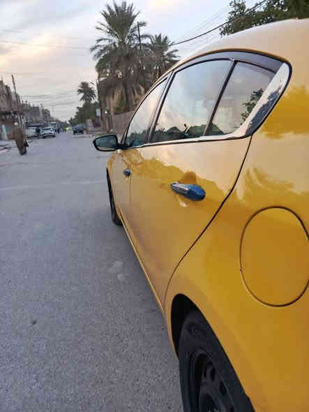 سلام عليكم كيا فورتي موديل 2015 وارد امريكي مكينه 2000 ماشيه 246 فول عده البصمه والفتحه مري شفط مكفوله عده ال بل سونار تخم تاير تبريد ثلج كير محرك مكفولات دوشمه جديده شاشه اندرويد كامره دواره سياره نضيفه مال بيت المكان بغداد السعر 115 الهاتف ***********
