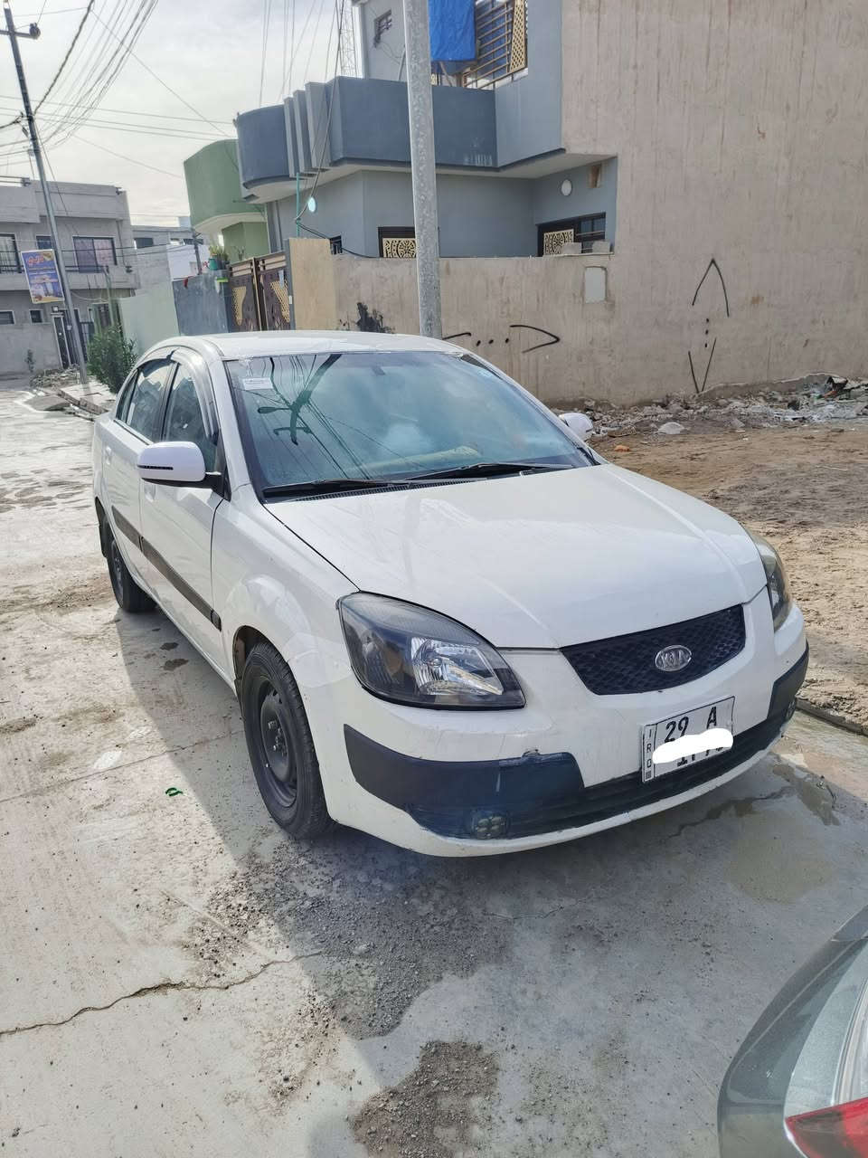 كيا ريو
⬅️ وارد كوري 🇰🇷
⬅️موديل 2008 
⬅️محرك 16 
⬅️ تبريد ناقص غاز وقايش 
⬅️ كير اوتماتيك 
⬅️ اني صاحبها الشرعي 
⬅️رقم واسط مسطرة 
⬅️بيها كابون بانزين⛽
⬅️  تحكمات سترين 
⬅️ شاشة اندرويد كاميرا خلفية 
⬅️شرط التحويل ثاني يوم 🤝
⬅️صبغ حزام 
السعر72 💵 وبيها مجال
***********
