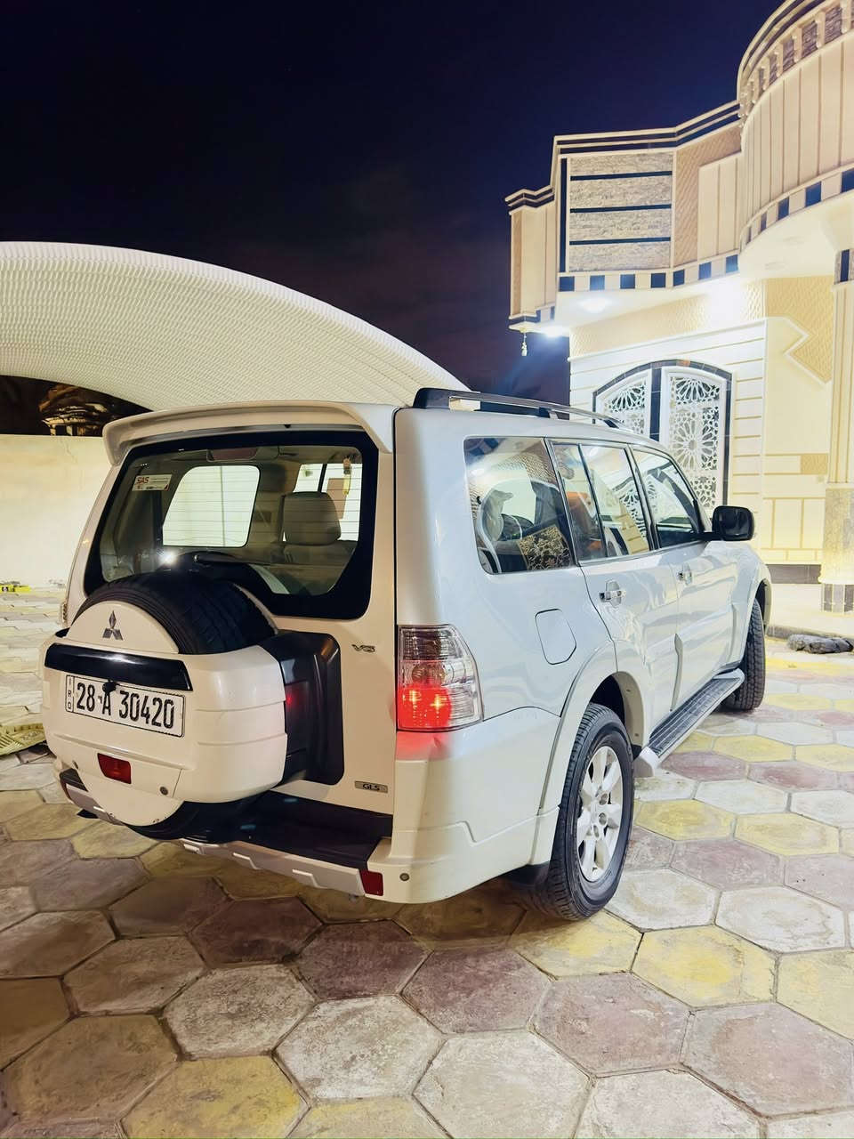 سلام عليكم ورحمة الله وبركاته للبيع باجيرو 2014حبتور☝️
فول مواصفات رقم نجف دولي سنويه 2030
سياره واحد على واحد 
زراك الايت 
كشانه جلد
كشنات كهرباء 
فتحه سلايت 
12سماعه 
دمام بلادي 
مري ترحيب 
مري شفط
تحكم ستيرن 
7راكب 
تبريد3قطع 
طفايه حريق 
كامره خلفيه
حساسات خلفيه وبعد هواي بيه مواصفات الحبتور غني عن تعرف سياره جديده معنه الكلمه 
ملاحضه سياره ماشيه 102حقيقي عل شرط وين مي عجبك افحص سياره كفاله عامه شرط حته دعامياته مابيه صبغ

بيع متوازي شرط جوه سوك السعر 155 
مكينه وكير ما مفتوحات حداديه كارتون تبريد تفئه عله وضع شركه 
مكاني نجف الستفسار ‭0773 721 4354‬ واني خادم
