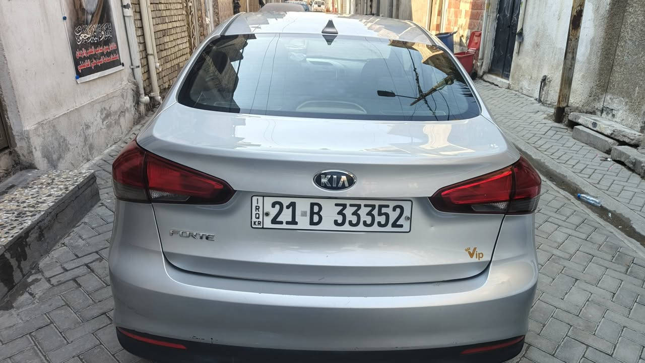 سلام عليكم عندي فورتي موديل 2018ورد مريكي مكينه الفين دوش بيها منضومه مال غاز جديده وسياره جاهزه صدر تخم تايرات سياره خير من الله بيها طخه بسيطه بل جاملغ لخلفي ايمن بكان سياره بغداد رقم لهاتف ***********
