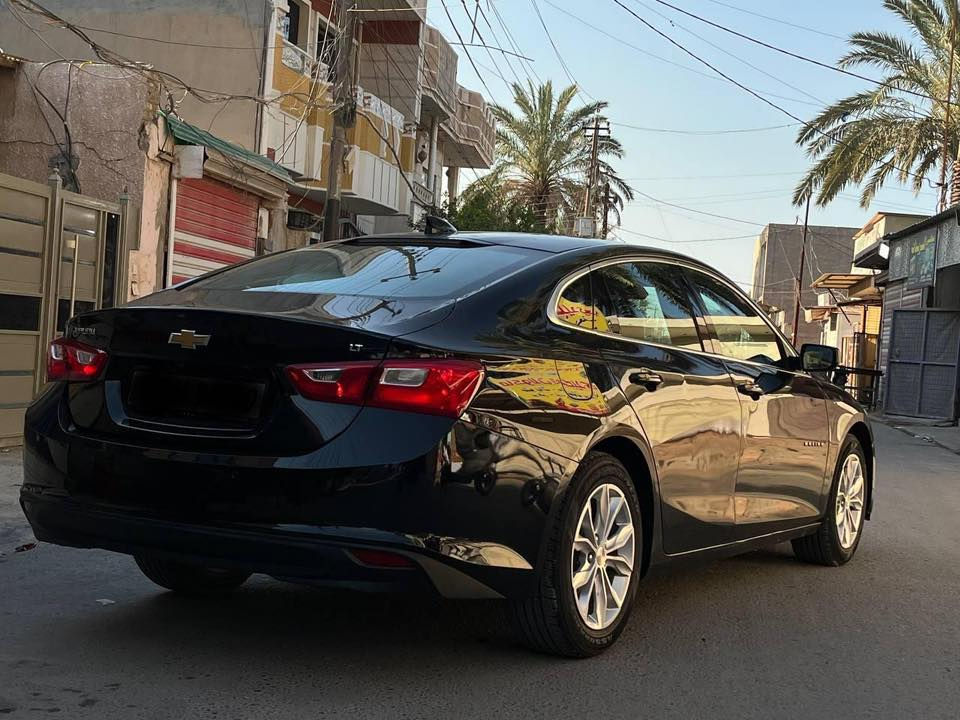 🚘 ماليبو 2024 Lt فول مواصفات
▪️ رقم أربيل 
▪️ نظيفة جداً / استخدام شخصي
▪️ حادث / باب يمنه مبدل نفس اللون /الباب الخلفي بارد ع كد شبر
▪️محرك 1500/ تيربو  
▪️ بانوراما
▪️ بصمة دخول وتشغيل
▪️ شاشة+ كامرة خلفية
▪️ رادار أمامي
▪️ حساسات خلفية
▪️تشغيل عن بعد
▪️كشن كهرباء  
▪️ توقف ذاتي 
▪️هاند بريك بصمة
▪️كشن تدفئه 
▪️نظام مانع تزحلق
▪️ ماشية فقط 37مايل (قابل للزياده)
السياره احلى من الصور و شرط الفحص 
سياره كامله من كلشي شغل واطلع تبريد ثلج صدر امامي خلفي جديد 

📌للأستفسار الاتصال.. 
الاتصال/***********
واتس اب/***********
