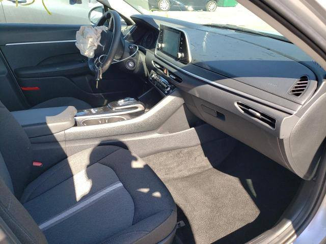 السلام عليكم للبيع او مراوس سوناته 21 مثنى معوقين وكالة عامه وارد امريكي محرك 2500 تنفس طبيعي المرغوب صور الحادث بلمنشور بيه قطعتين تبديل بدون عابر شرط و قطعتين صبغ توحيد لون السعر 155السماوه الرميثه رقم الهاتف *********** واتساب
