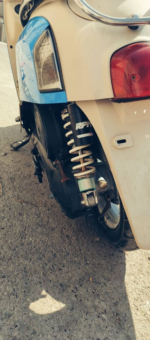 دراجه بوليس نوزل
مديل  2010
دراجه جاهزه اكفلك شعله ومعدل 
بيها كلج رياضي ودبل خلفي رياضي 
كهربائيات كلها شغاله لايت عالي ناصي اشاير يمنه بسره الدراجه نكره سلف 
شرط معدل 110 السعر 450 وبيها مجال قليل حك الجيه المكان بغداد الحسينيه اي ستفسلر وتساب رقم الهاتف ***********
