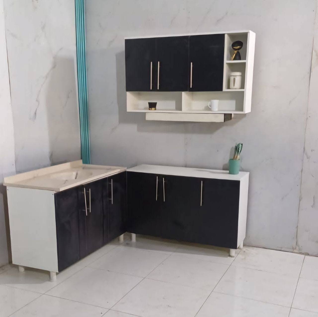 كاونتر خشب mdf
قياس متر و20
كاونتر وملحق وسنك
السعر 225
للحجز والاستفسار خاص


**إذا كنت صاحب هذا الإعلان وتريد حذفه لأي سبب، رجاءا أرسل رسالة إلى الدعم الفني**