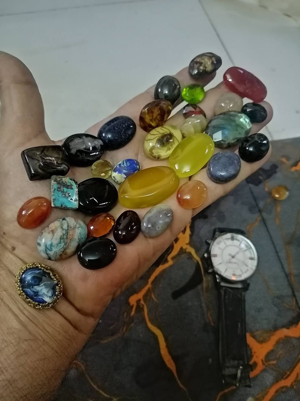 حجر جميل... منوع كل حجره وسعرها...


**إذا كنت صاحب هذا الإعلان وتريد حذفه لأي سبب، رجاءا أرسل رسالة إلى الدعم الفني**