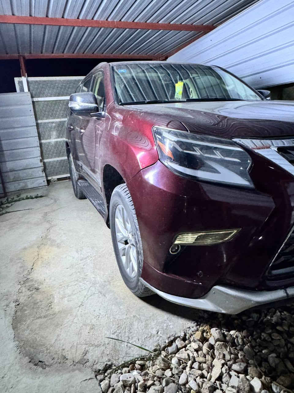 للبيع لكزز برادو LX460 2018 وارد امريكي رقم بغداد انكليزي
مواصفات فوول 
فتحة سقف
تحكمات استيرن 
كشنات تدفئة تبريد
دفع رباعي 
 مري شفط
خزن ميموري للسائق
بصمه 
اشارة ترحيب 
 
للاستفسار ***********
