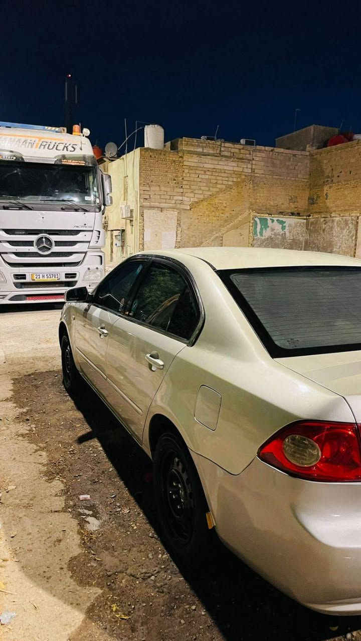 السلام عليكم سياره للبيع خليجي متومه وجاهزه متعوب عليهه مكلف بالنشر مكانهه بصره السياره رقم صاحبهه *********** سعر ٤٥ بيه مجال قليل اخوان لحد يعلق موالي مكلف مكلف بالنشر جاهزه من كلشي
