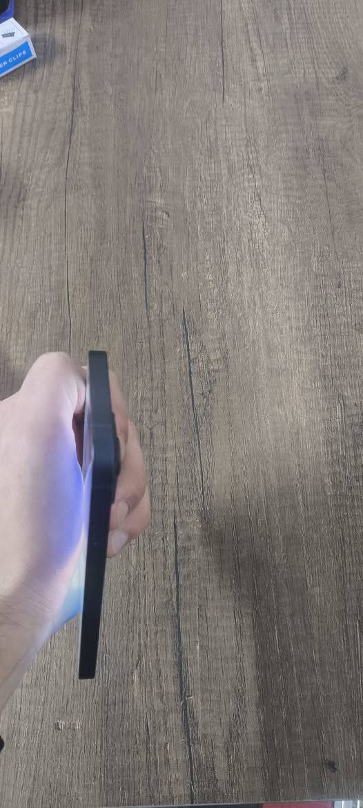 ايفون 13 عادي ماستر نموذج M شرق اوسط بطاريه 100 ضمان ماستر ضمان بعدله 7 اشهر ويخلص ضمان شركه مامفتوح نورمال 460 وبي مجال ***********
