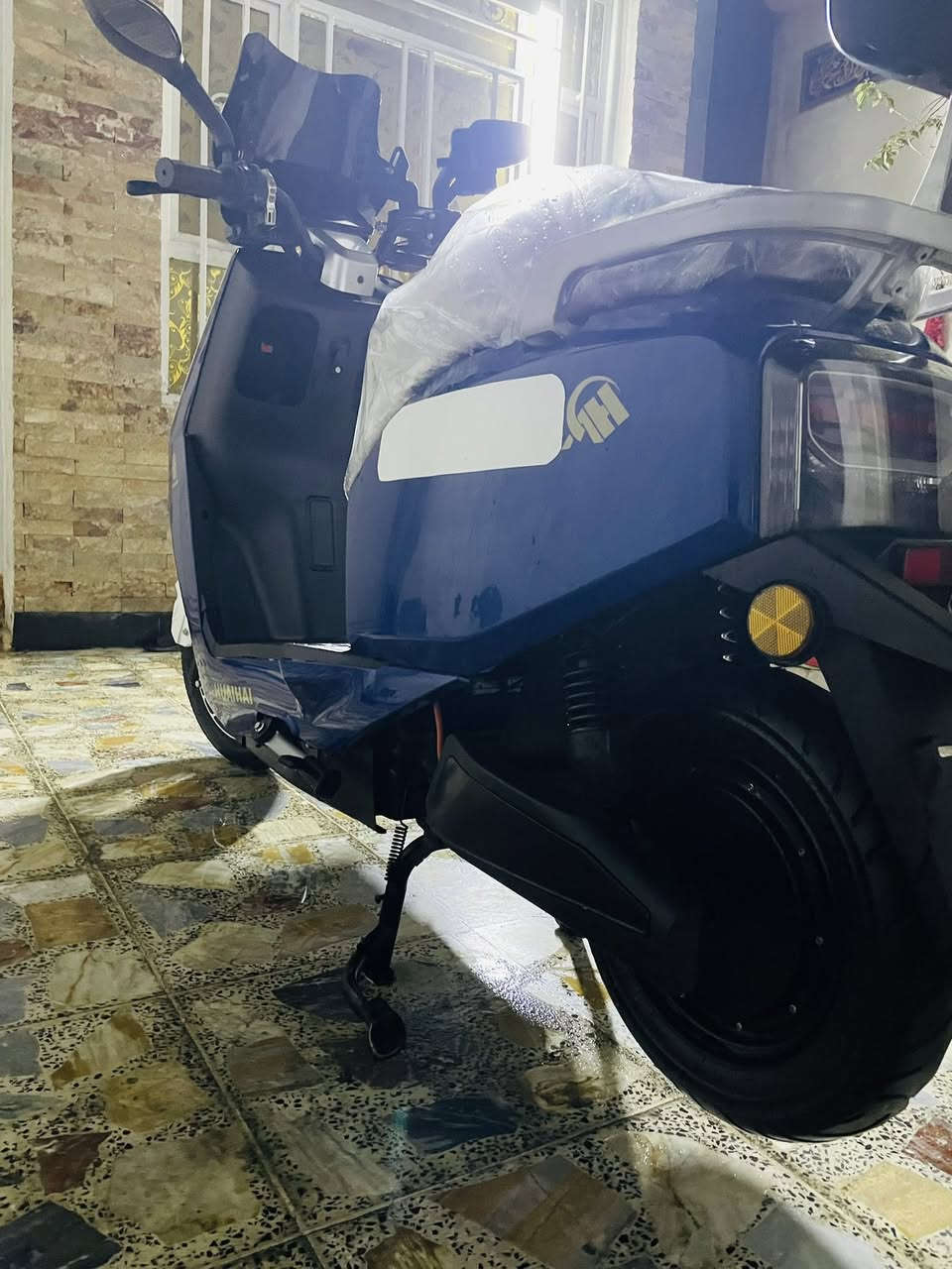 سلام عليكم
للبيع دراجه ماترك
موديل 2025
 بصمه تشغيل+ كارت +سويج 
ملف 1800 واط 
3 نمر
MP3
نضام R بك 
نضام B بارك
 6 بطاريات اكبار جديده 72v تايرات جديده بريك امامي دسك مكفوله كفاله عامه سعر 550الف وبيها مجال 
اتصال ***********
مكان بغداد الجديده
