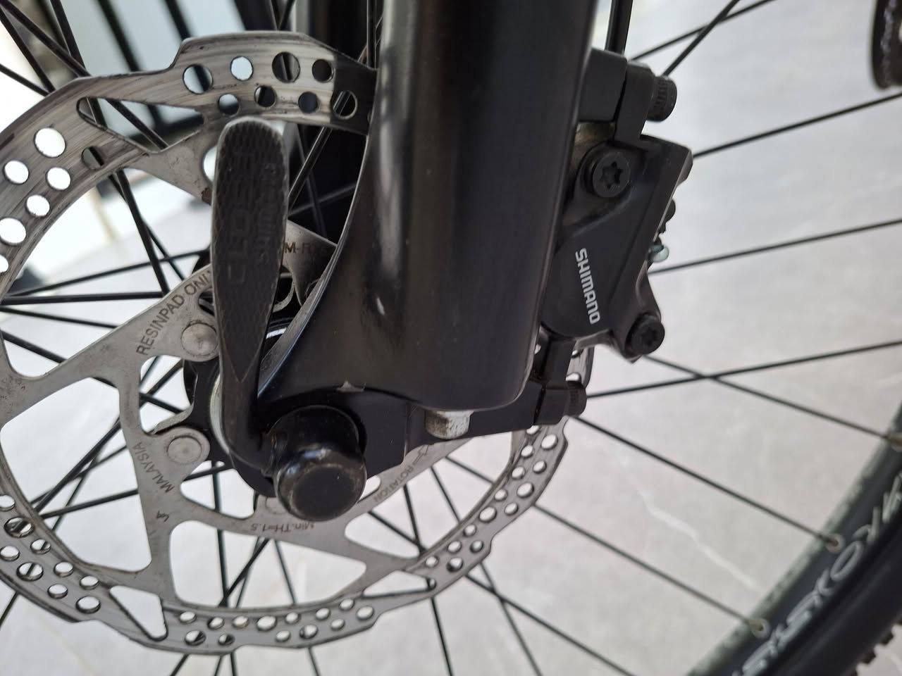 السلام عليكم بيسكل حجم 29 بريكات فول هيدروليك  مكينه 9تبديل  امامي 3.
ماركه أوربي mosso نضيف جدآ سعر 300الف وقابل للتفاوض   ***********
