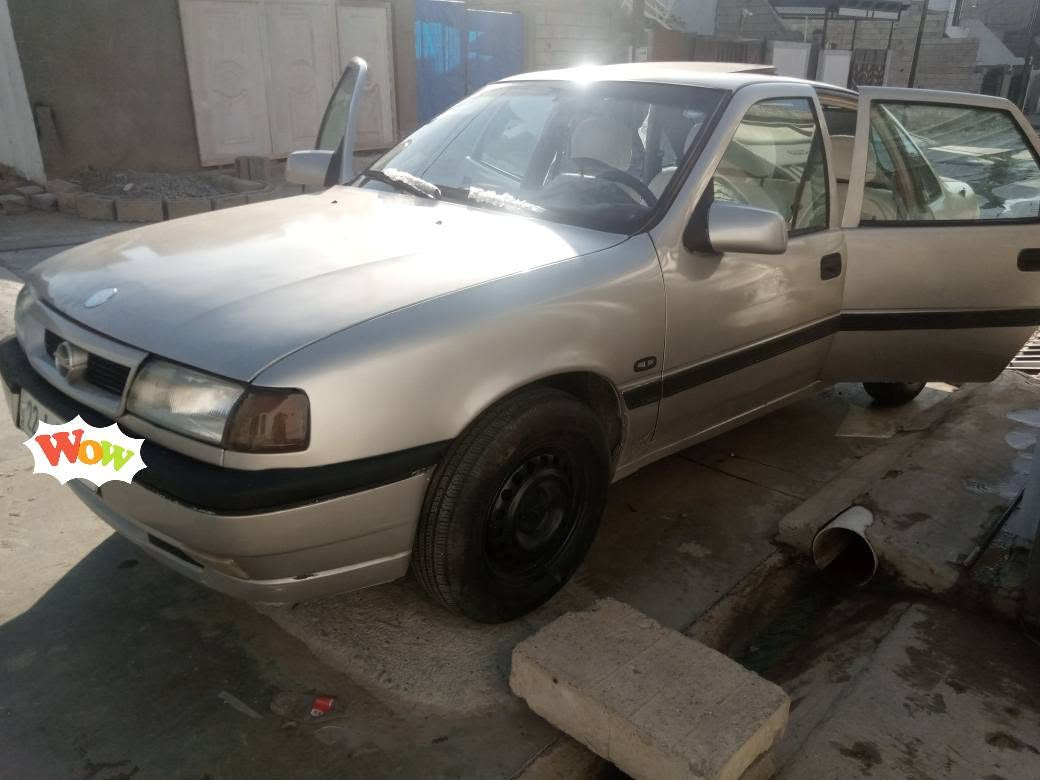 اوبل فكتراموديل92
محرك و گير صني اوتوماتيك 
صقف صلايد كارباي   جام كارباي 
شاشة ايبات كاميرا خلفي 
سنوي جديد دفتر بنزين موجود
صبخ عام بس هيلالات تعمير
مكان كركوك بنجا علي
***********
***********
سعر 40 ورقة
