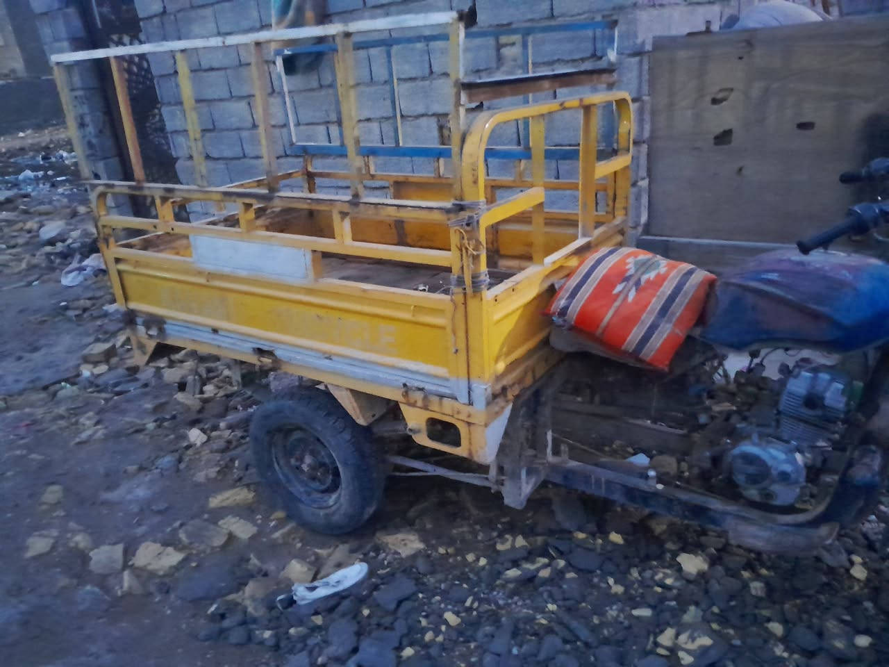 سلام عليكم ستوته البيع وراق  سعره 550 وبيها مجال


**إذا كنت صاحب هذا الإعلان وتريد حذفه لأي سبب، رجاءا أرسل رسالة إلى الدعم الفني**