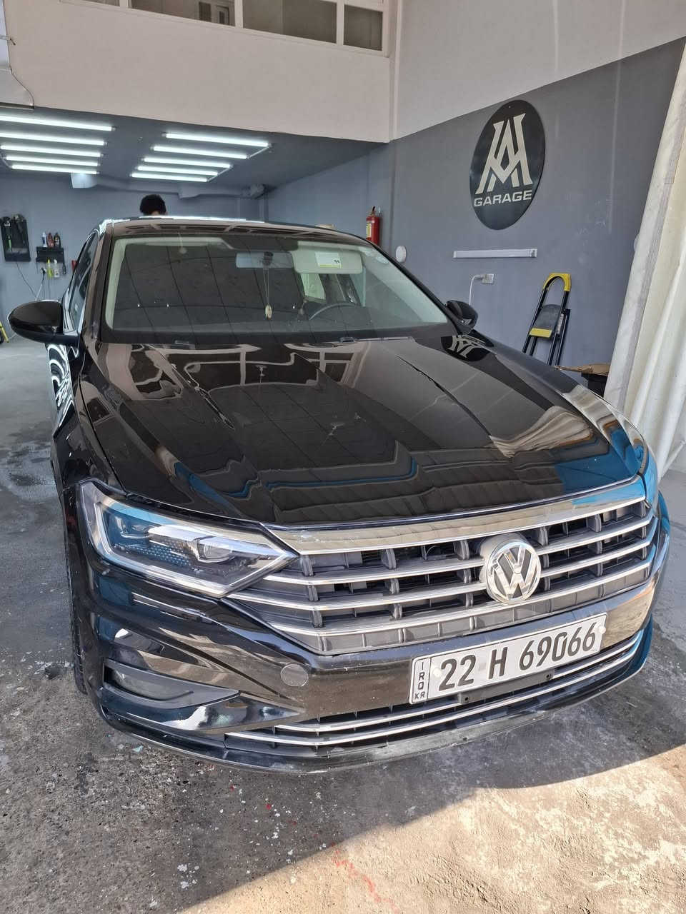 ڤولكسواگن جیتا ٢٠١٩
مواصفات S 
گیر عادي ٦ نمر
عداد الكيلومتر 91،000 مايل
صبغ نصف بوند و جاملغ جهة النفر امامي 
راديتر بلادي
بدون دواخل بدون ارباگات
مواصفات:
كشنات هيتر
شاشة عرض اعطال
كاميرة خلفية 
لايت زنون عدسة
هابريك كهربائي
ويل كب Rline
اوتو هولد
شرط التحويل والغرامات
عنوان السيارة :دهوك
السعر 119 ومجال قليل
***********
