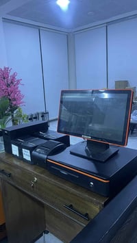 كاشير سبيدو للبيع ٥ طابعات مجر Ups نوعية ممتازة السعر ٨٠٠ الف 07716166...