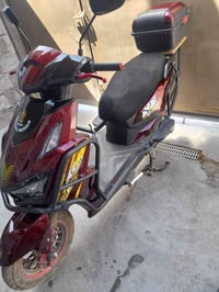 مره خصت مدير لكروب متاح دراجه شحن للبيع 07700887540