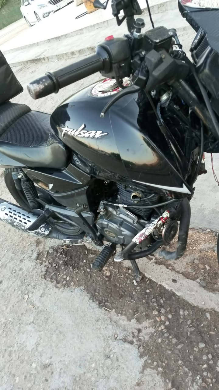 السلام عليكم بولسرنيون  موديل ٢٢ محرك 200 مكينه ممفتوحه فقط أوراقها ضايعها اكفلها سرقه وعشائر  واسوي مكاتبه بيها نواقص بصيطه سعر ٦٠٠وبيها مجال مكاني بغداد البياع رقمي ***********
