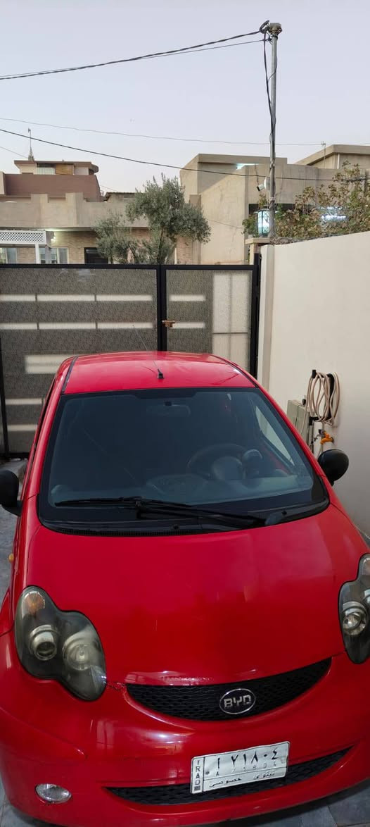 السلام عليكم 
ByD F0 2012
بدون صبغ 
كير شرط محرك شرط 
السعر 38 وبيها مجال بسيط 
***********
مكان موصل
