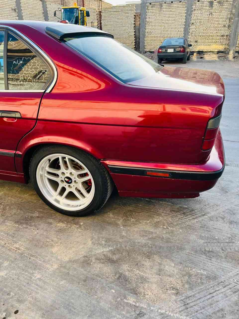 bm 525 93
رقم اربيل دولي هزه وسنوية جديده
ويل M دعامية M بجم عريض لايتات وبك لايت دخاني

كير ومكينة وضفيره جدد حاوية السيارة مصروف عليها صرف مال جناي

مكفولة من الضربة والمعجون فقط صبغ جمالية صبغها درجة اولى نصبتها كلش حلوة وصدر جديد قبل فتره مشدود تايرات جدد ارفلو منضومه غرفة الاحتراق كلها جديده
منضومة التبريد جديده وجاهزه 

السعر 58 وبيها مجال بيع او مراوس
***********/***********
مكاني واسط العزيزية
