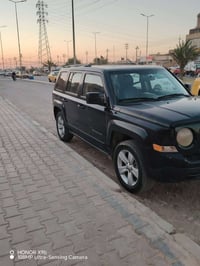 جيب باتريوت 2016 حادثه حافه البنيد وشباك فقط باسمي السعر 100 077125415...