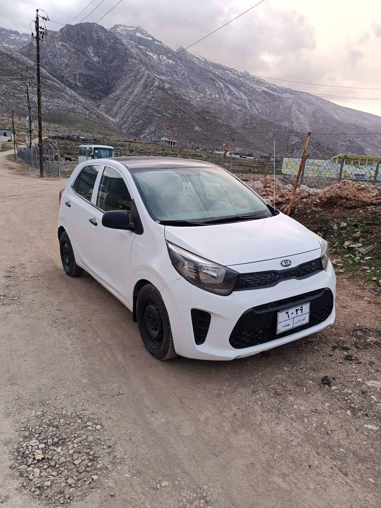 بەناوی خوا 
کیا پیکانتۆ 2019 ، بڕاوەی دووبەی لۆک لۆک ، گێڕ ئۆتۆماتیک ، کامل مەسرەف کرای ، چوار تایەی لۆک و پاتری نوێ ، مەکینە و گێڕی نەکراوەتەوە و بێ حەیب بەشەرتی 10 فیتەر  ناوی و دەری هەردووکی  لێک جوانترە ، سەقفیشی بۆیاغی نیە ، هەیکەلی زۆر جوانە نوقتەی پێوەنیە ، دینار مەسرەفی تێدانیە ، نرخی 47 و معامەلە . بۆ پەیوەندی                      *********** 
*********** سوران, أربيل
