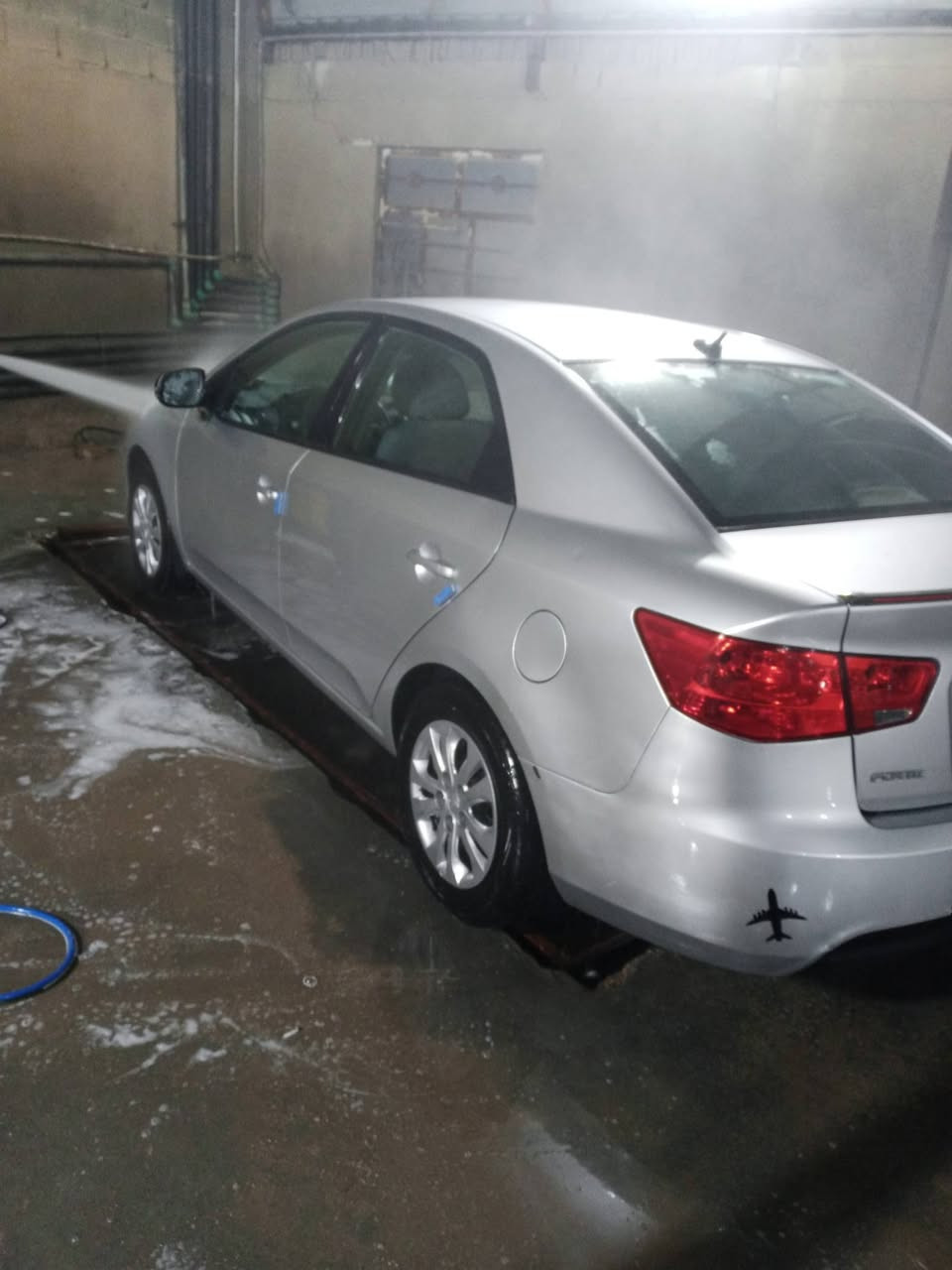 السلام عليكم
للبيع :كيا فورتي موديل 12 حادثها جاملغ ايمن امامي عكس السايق وصار بيه جراد هو و البنيد وصبغتهن +شبر يم قبق البنزين  محرك مفتوح مبدل كازكيت فقط رقمها كربلاء انكليزي وبأسمي مكاني بابل ماشيه 110 السعر 87 ورجال قليل حك الجيه ***********
