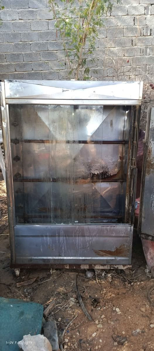 السلام عليكم ورحمه الله وبركاته يتوفر شواية دجاج عدد 2 وحدة حجم عملاق والثانية صغيرة كاملة انطي سعر حگ الله وبيك خير وادلل مكان كربلاء تجي تشوف تقتنع براحتك *********** كربلاء, العراق
