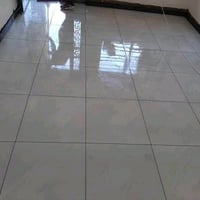 خلفة سراميك ولبخ شغل درجة اولى على متر  للستفسار 07825253784