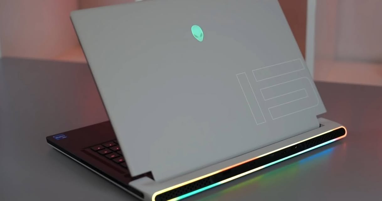 🚀 Alienware x15 R2 – Ultimate Gaming Powerhouse (Lunar Light)
💻 Model: Alienware x15 R2

🧠 Processor (CPU): Intel® Core™ i9-12900H (14 Cores, Up to 5.0 GHz)

🎮 Graphics Card (GPU): NVIDIA® GeForce RTX™ 3080 Ti (16GB GDDR6 VRAM)

⚡ Memory (RAM): 32GB LPDDR5

💾 Storage: 1TB NVMe M.2 SSD

🖥️ Display: 15.6" QHD (2K) Resolution, 240Hz Refresh Rate (Ultra-Smooth Gaming)

❄️ Cooling System: Alienware Cryo-Tech™ with Liquid Metal Cooling Technology

🔥 Perfect For: Ultra Gaming, Content Creation, 3D Rendering, AI Workloads & Heavy Multitasking.

​🔂 الجهاز بحالة ممتازة جداً ونظيفة، أداء جبار للألعاب الثقيلة، المونتاج، والرندرة. لابتوب النخبة لمحبي الفخامة والأداء العالي.
​🔂 لاپتۆبێکی زۆر خاوێن و بەهێز، بۆ یارییە قورسەکان و مۆنتاژ و کاری دیزاین زۆر گونجاوە. ئەگەر بەدوای کوالێتی و ئەدا دەگەڕێیت ئەمە بژاردەیەکی نایابە.

​☎️ للتواصل عبر الواتساب او ماسنجر
☎️ بۆ پەیوەندی لە رێی ماسنجر یان واتساب
***********

​📍 موقع كركوك بنجا علي
📍 ناونیشان: کەرکوک، پەنجا عەلی

​شركة خوبيب للابتوبات - Khubaib Laptops
