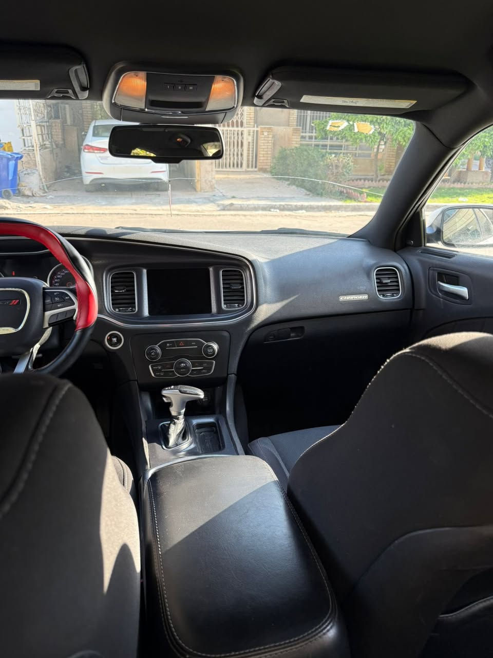 السلام عليكم جارجر كندي موديل ٢٠١٥ مكفوله من الحادث والصبغ والبارد محرك ٦ سلندر ٣٦٠٠ تو ويل السياره ماشيه ٦٨ ميل تحويل مباشر حقيقي السياره مواصفات sxt 
السعر ٢٠٨ وبيها مجال بسيط 
مكان المنصور ***********
