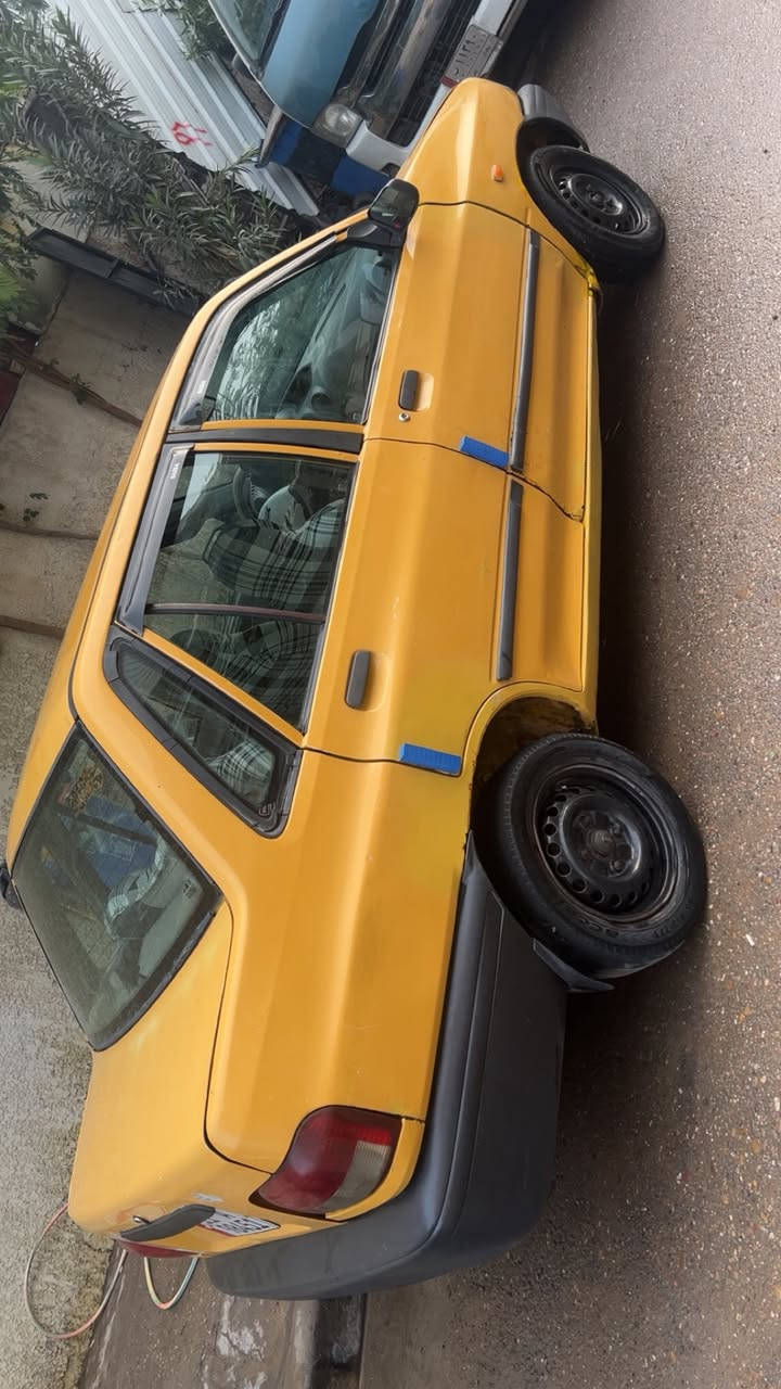 السلام عليكم سايبه موديل ١٤بغداد رقم الجديد باسمي مصفره  من كلشي بيه نقوصات ويراد اله ترتيب شوويه شواصي معمره مكان بغداد الدورة السعر ٢٥ بيه مجال ***********
