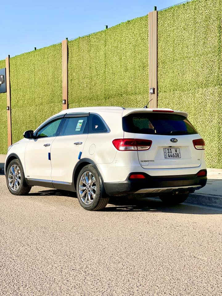 سورينتو 2016
6سلندر خليجي 
فول مواصفات
بانوروما
بصمة 
تحكم ستيرن
كشنات جلد
تدفئة كشنات
كاميرا خلفية
حساسات امامي خلفي
كشنات كهربائية
السعر 227 وبيهة مجال للتواصل
***********
