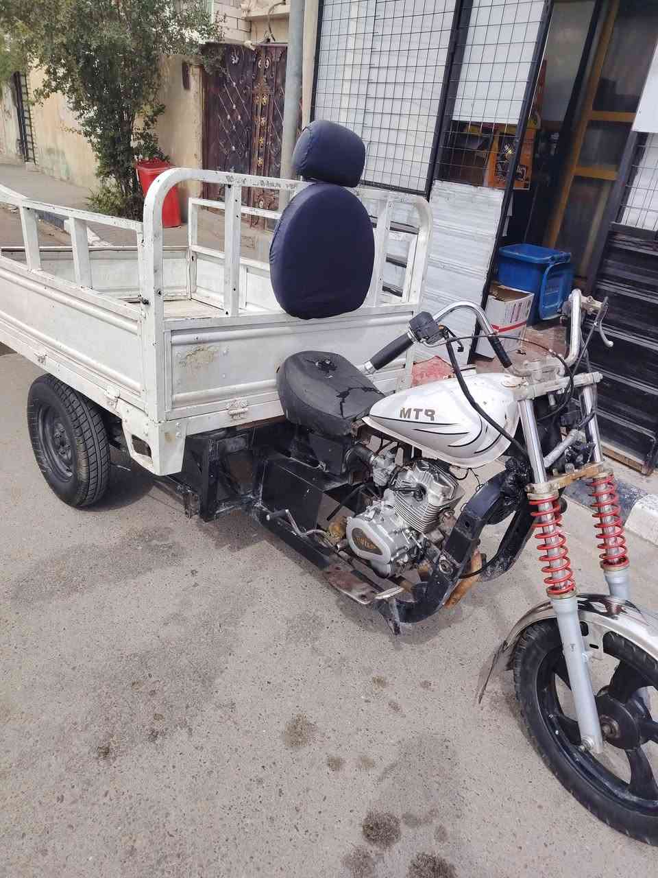 ام تي ار 2012 ستوته مال محل ما متعبها وايدي بيها ***********
مكانها الحيانيه
