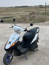 للبيع ماكس عدله سعر 450 مكان عنه 07826097033