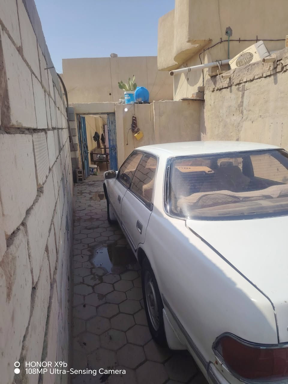 سيارة مارك مكصوصه سيارة نضيفه كلش كير ومكينه كفاله تخم تاير كهربائيات كلهه شغاله رقم بصره أ سنويه 31 قبل 15يوم استلمت ارقامها سيارة باسمي مكان زبير السعر 31
 ***********
