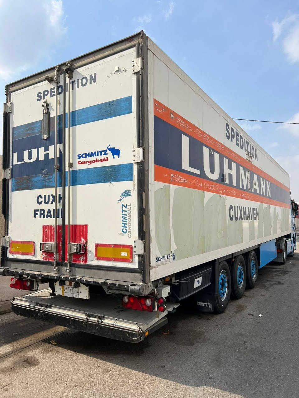 السلام عليكم
مارسيداس اكتروز براد موديل 2009 
تخم تاير 
سيارة جاهزة من كلشي 
السعر 550
مكانها البصرة
***********
***********
