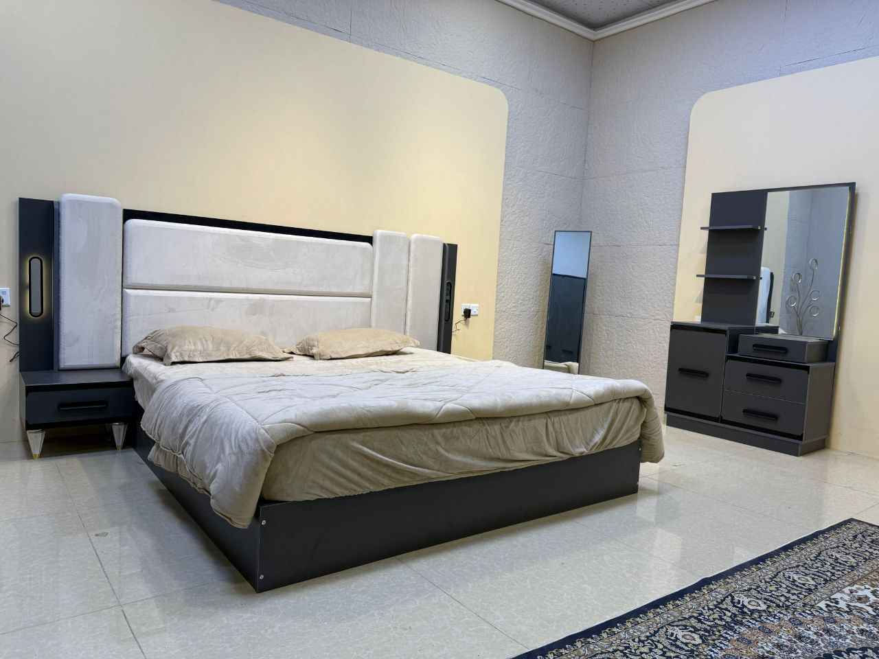 غرفة نوم نورين ابواب 7 قطع معمل اصلي درجة اولى📢

نفس الصورة بالضبط💯
ابواب الوسط المنيوم 
انارة لد بالكنتور 
برغي وجوي حديد
سرير جك خزان 
نرمايد هيدروليك 
سكك ثلاث مراحل  
متوفرة بلون رصاصي
كنتور 6 باب قياس 225سم✅
ملحق كنتور 2 باب 75سم✅
سرير 180*200✅
كومديات عدد 2✅
ميز تواليت✅
مراة قيافه✅

السعر  930 الف عراقي💰 كربلاء, العراق


**إذا كنت صاحب هذا الإعلان وتريد حذفه لأي سبب، رجاءا أرسل رسالة إلى الدعم الفني**